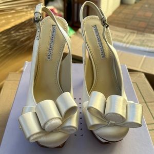 Brand new Vera Wang Satin Bridal Shoes
